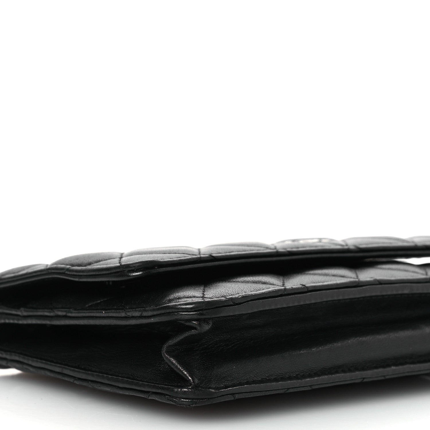 Lambskin Quilted Wallet On Chain WOC Black