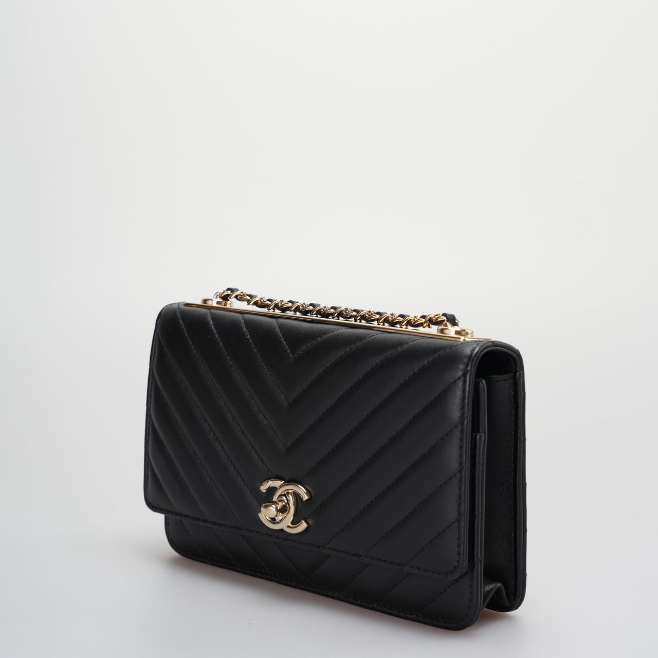 Chanel Lambskin Chevron Quilted Trendy CC Wallet On Chain Woc In Black
