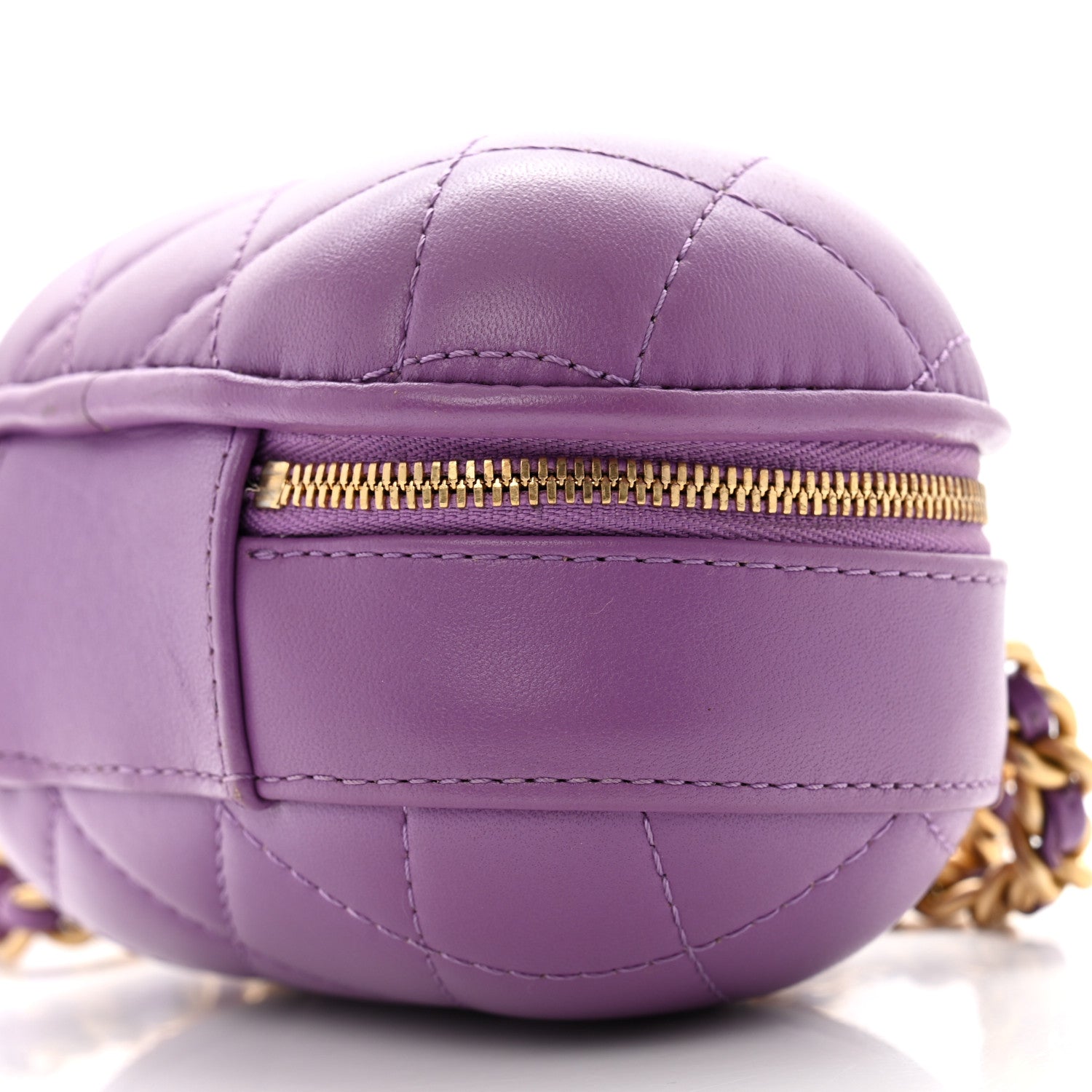 Lambskin Quilted CC Bubble Vanity Case With Chain Purple