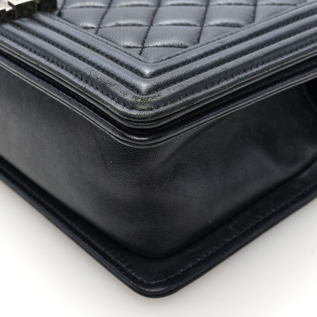 Lambskin Quilted Medium Boy Flap Black