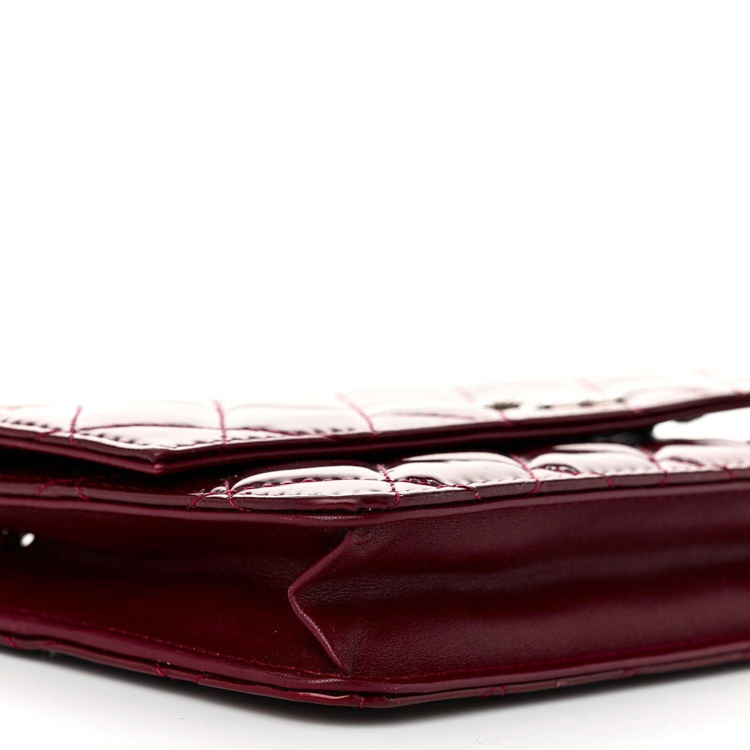 Patent Quilted Brilliant Wallet On Chain WOC Dark Burgundy