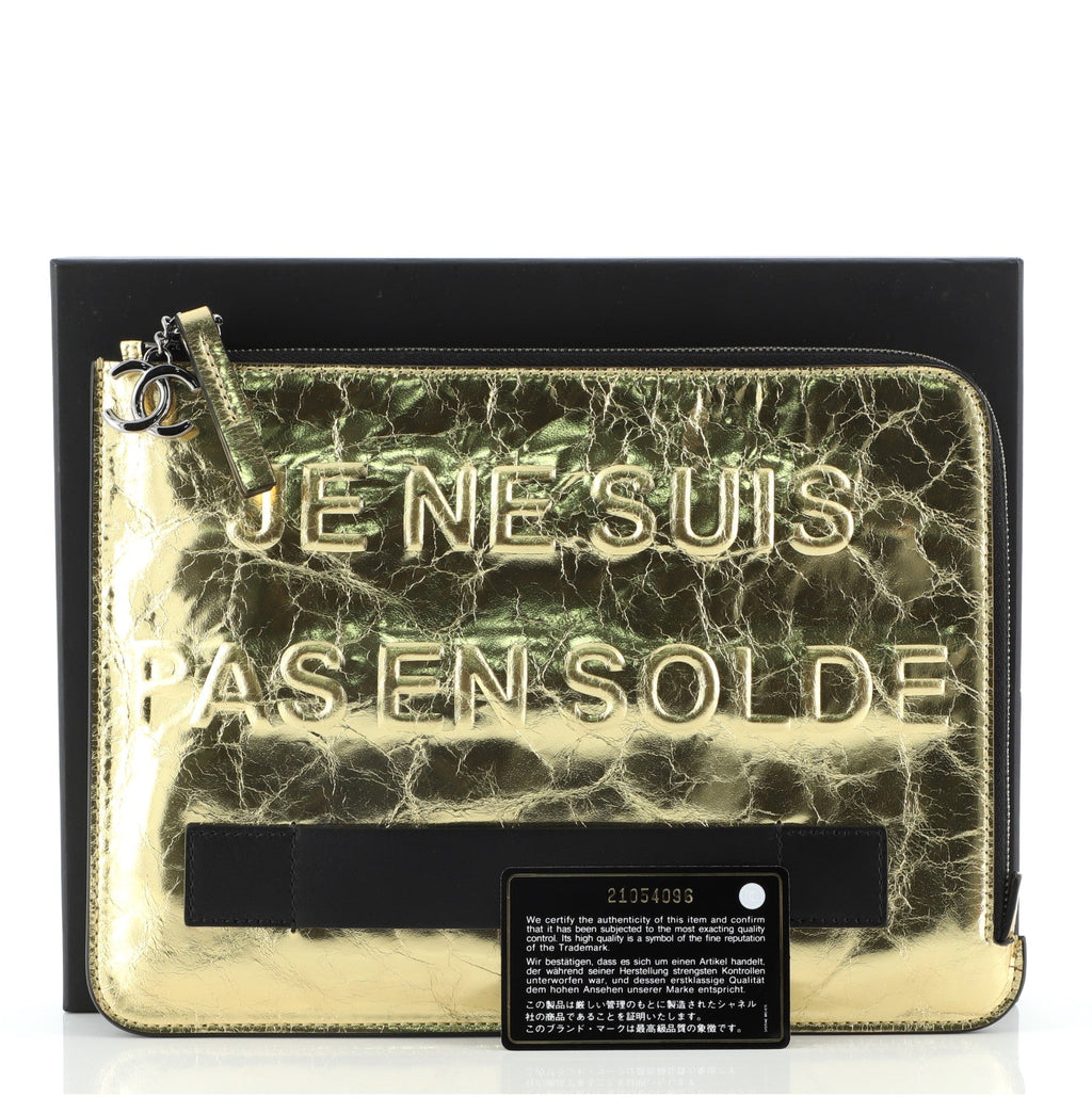 Feminine Pouch Crinkled Leather Medium