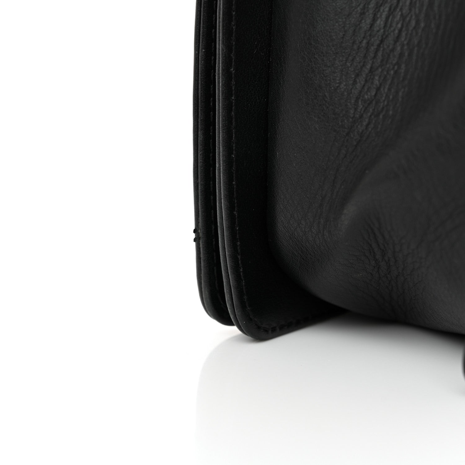 Calfskin Quilted Medium Boy Flap So Black