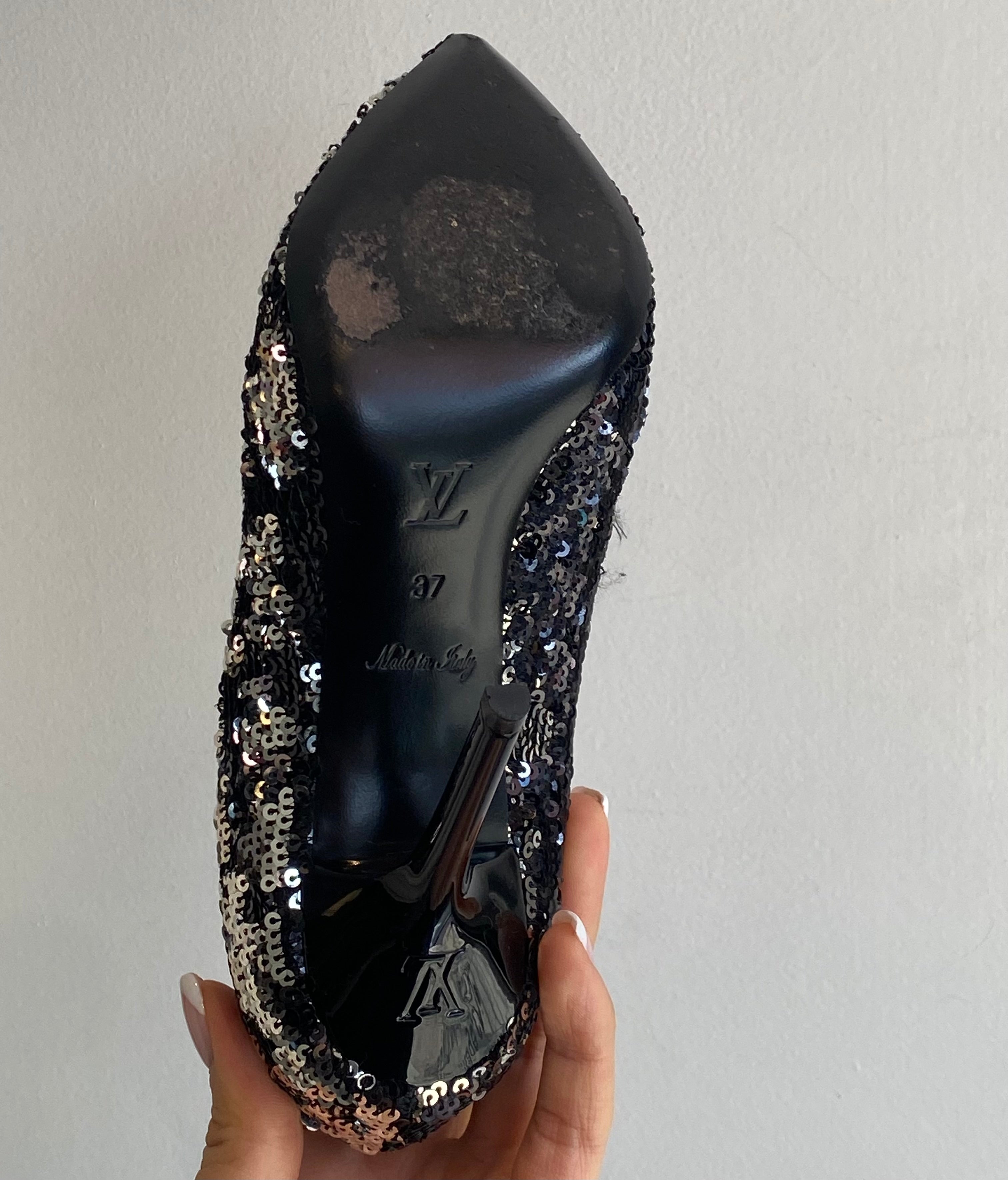 Louis Vuitton Black Liza Sequin Pumps - 37