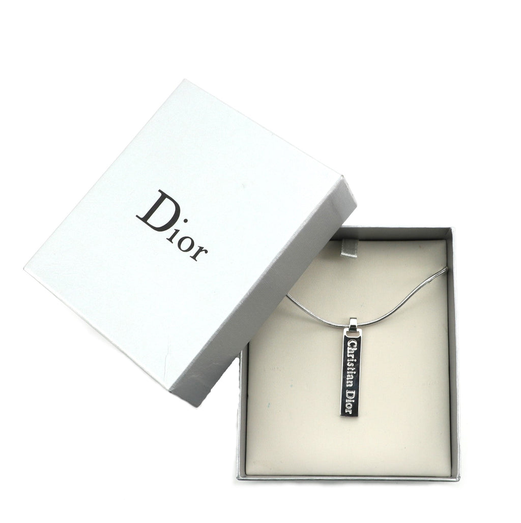 Vintage Logo Plate Necklace Metal