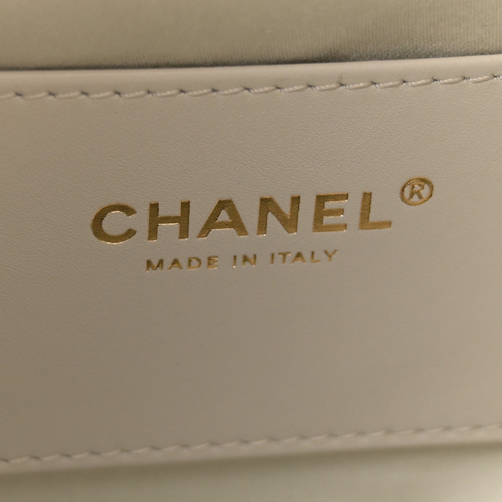 Caviar Quilted Small Chanel 25 Handbag Light Grey