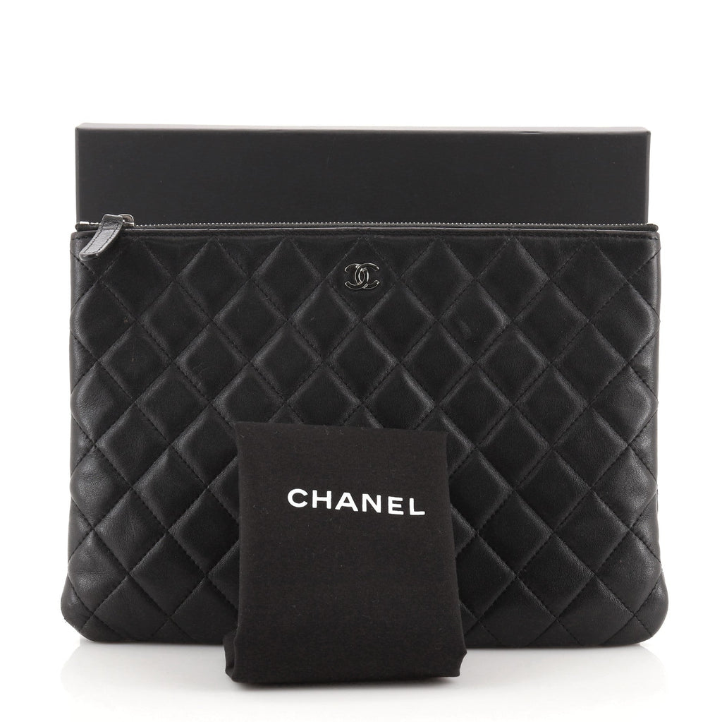 O Case Clutch Quilted Lambskin Medium