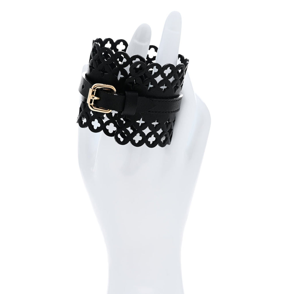 Calfskin Flower It Bracelet 17 Black