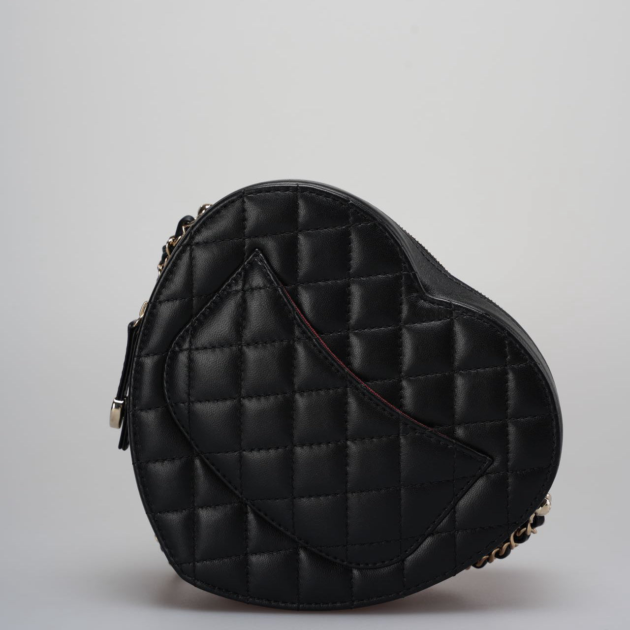 Chanel Lambskin Quilted CC In Love big Heart Clutch With Chain in Black