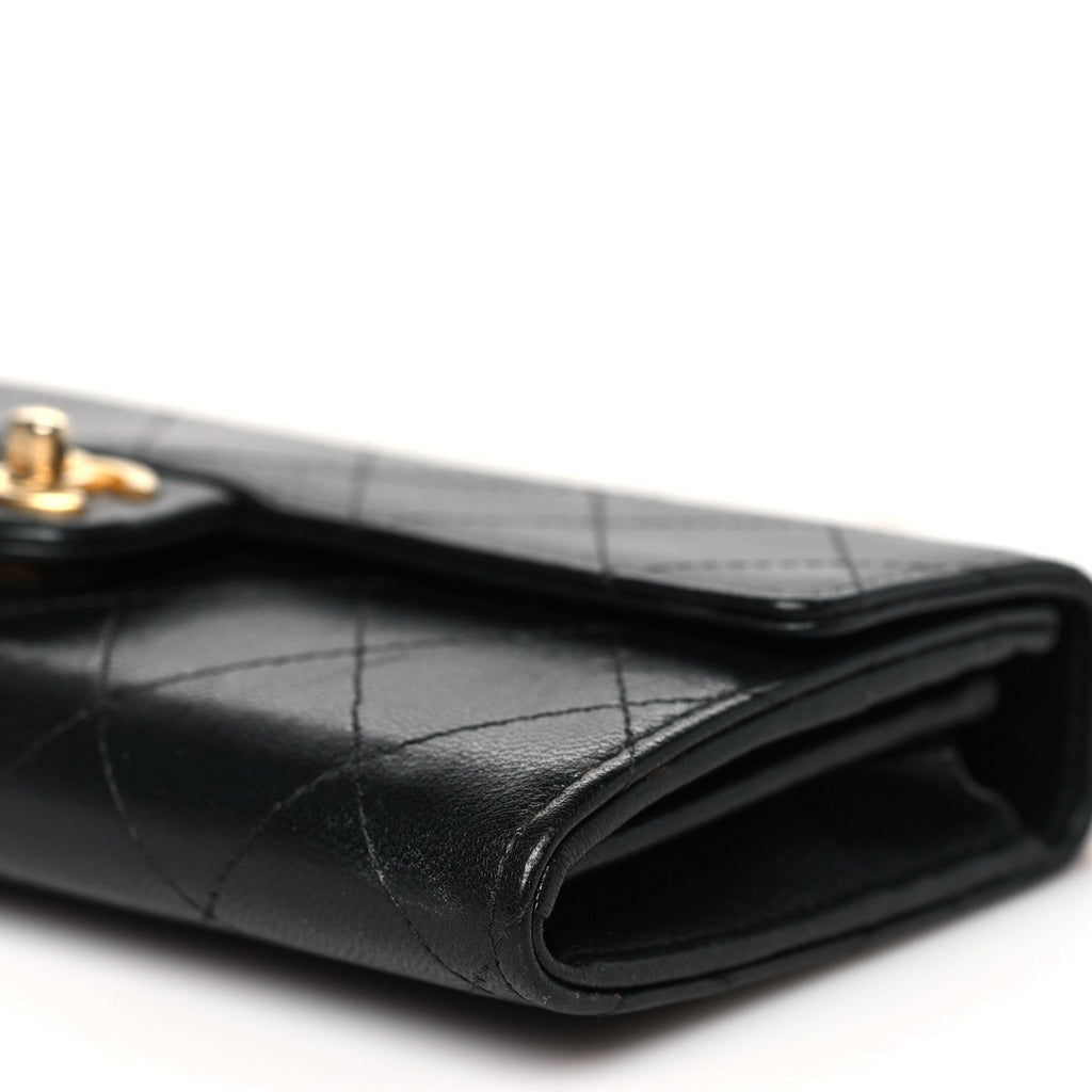 Lambskin Quilted Chic Pearls Clutch With Chain Black
