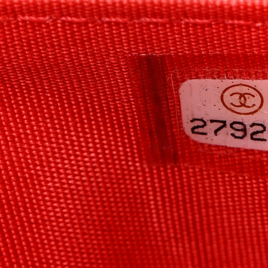 Caviar Quilted CC Filigree Wallet On Chain WOC Coral