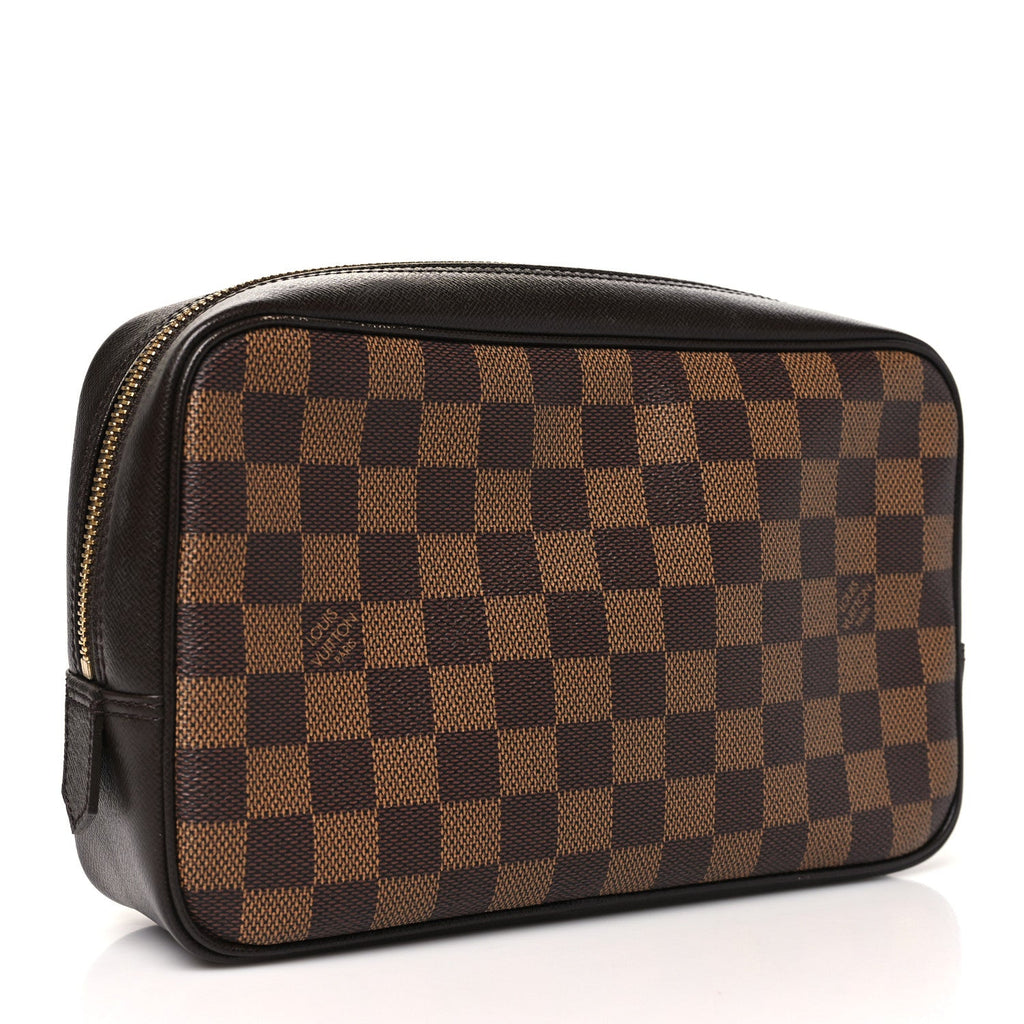 Damier Ebene Trousse Toilette 28