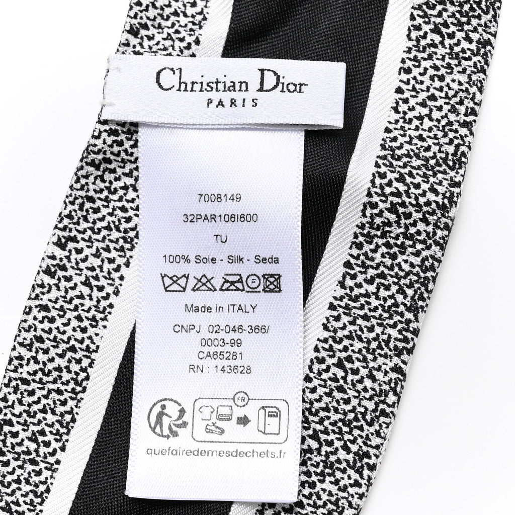 Silk Plan De Paris Mitzah Scarf White Black