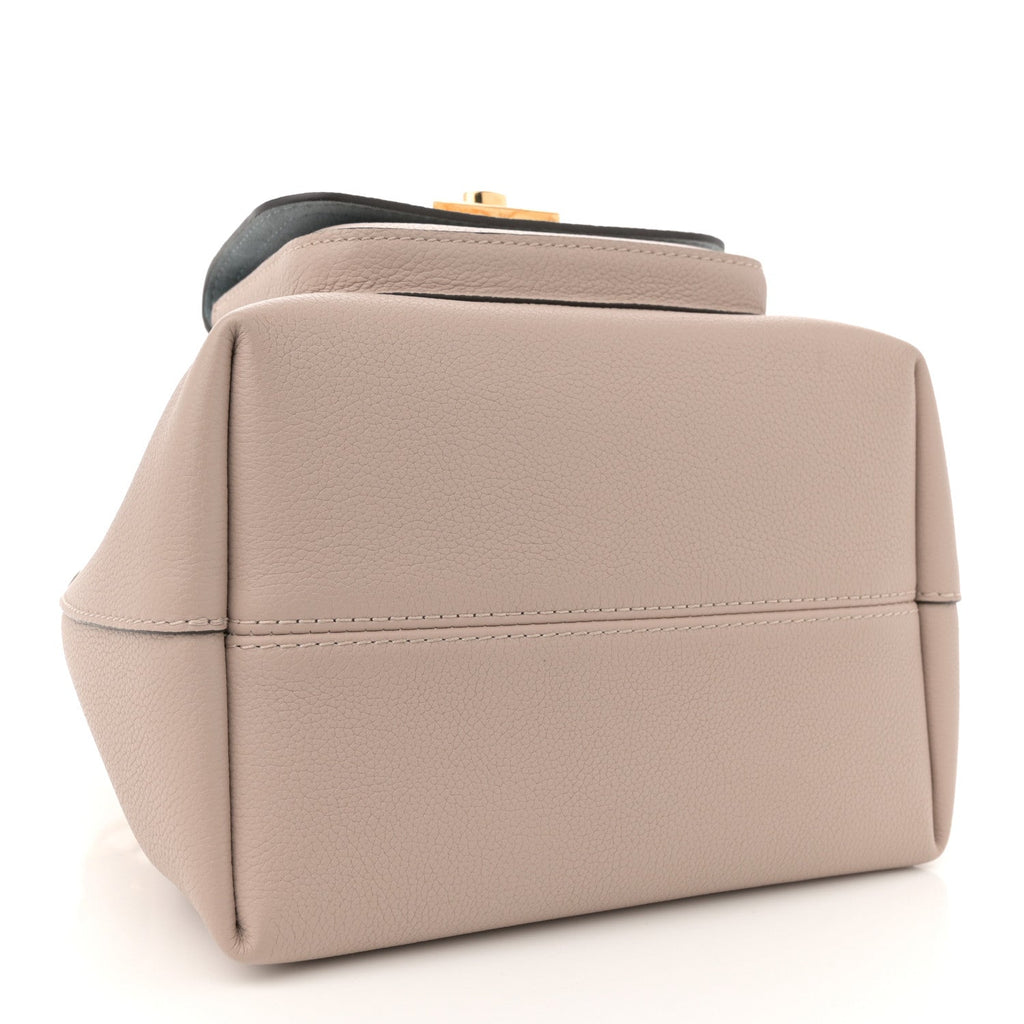 Calfskin Lockme Bucket MM Greige