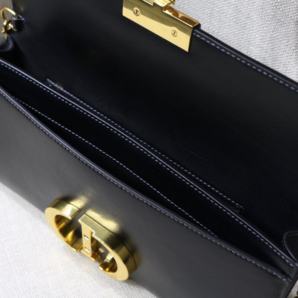 DIOR 30 MONTAIGNE POUCH