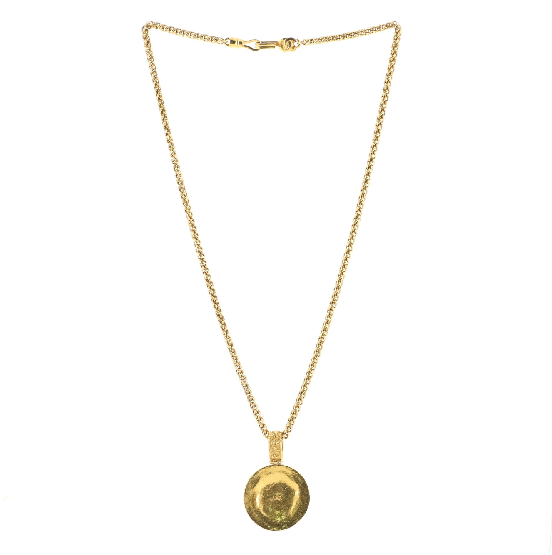 Medallion Pendant Necklace Metal
