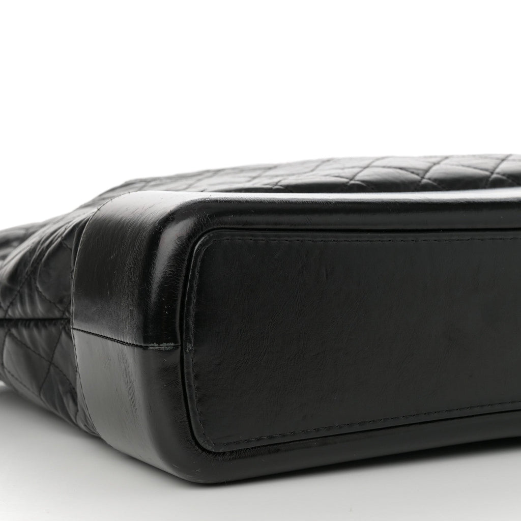 Aged Calfskin Quilted Maxi Gabrielle Hobo Black