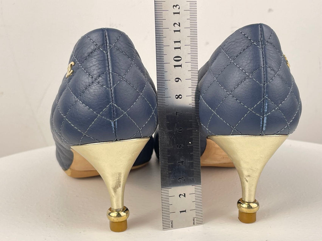 Chanel Navy Black Calfskin Quilted Cap Toe Camellia Pumps 37.5 with Cc Logo