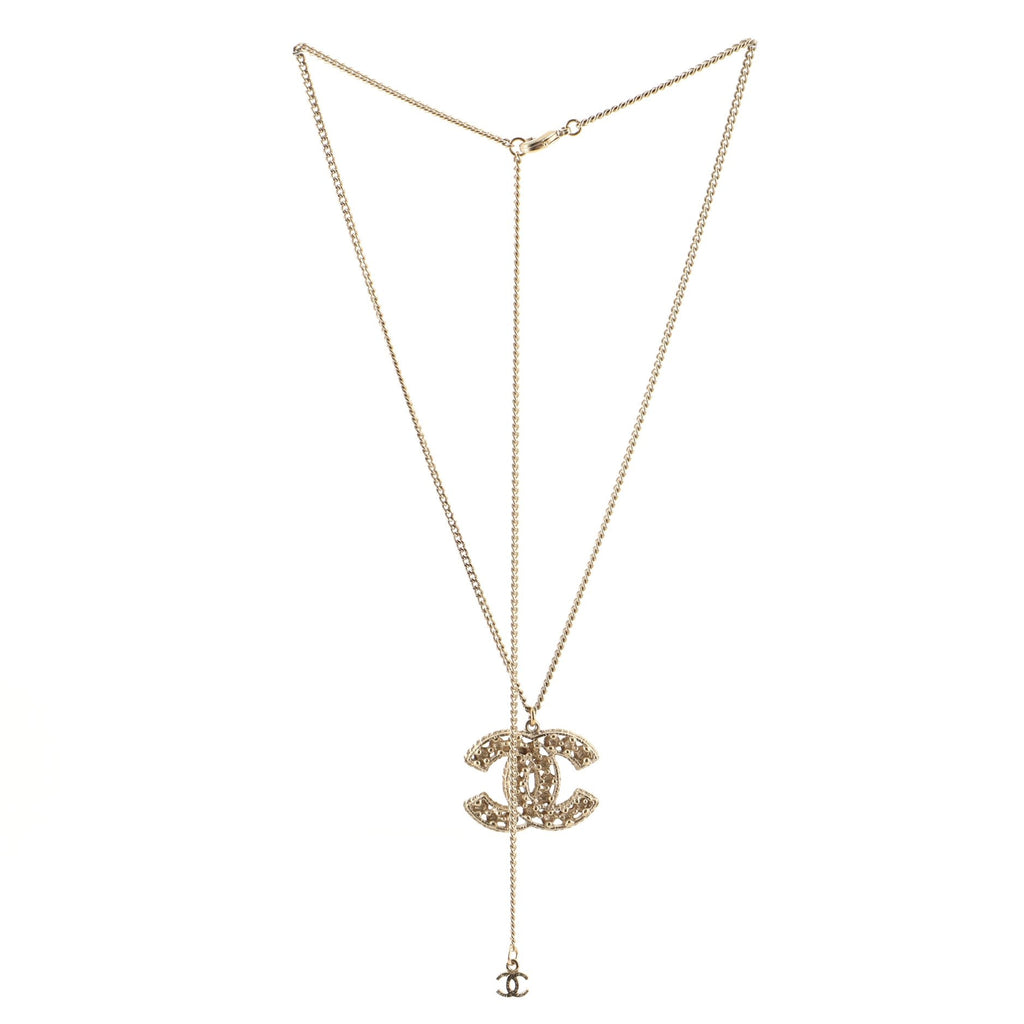 CC Pendant Necklace Faux Pearl with Embellished Metal