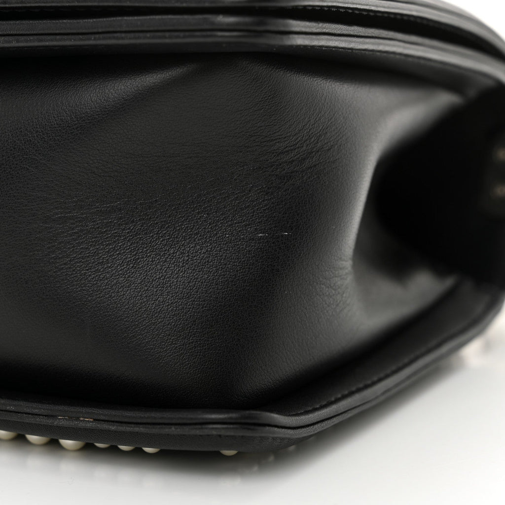 Calfskin Pearl Chevron Medium Boy Flap Black
