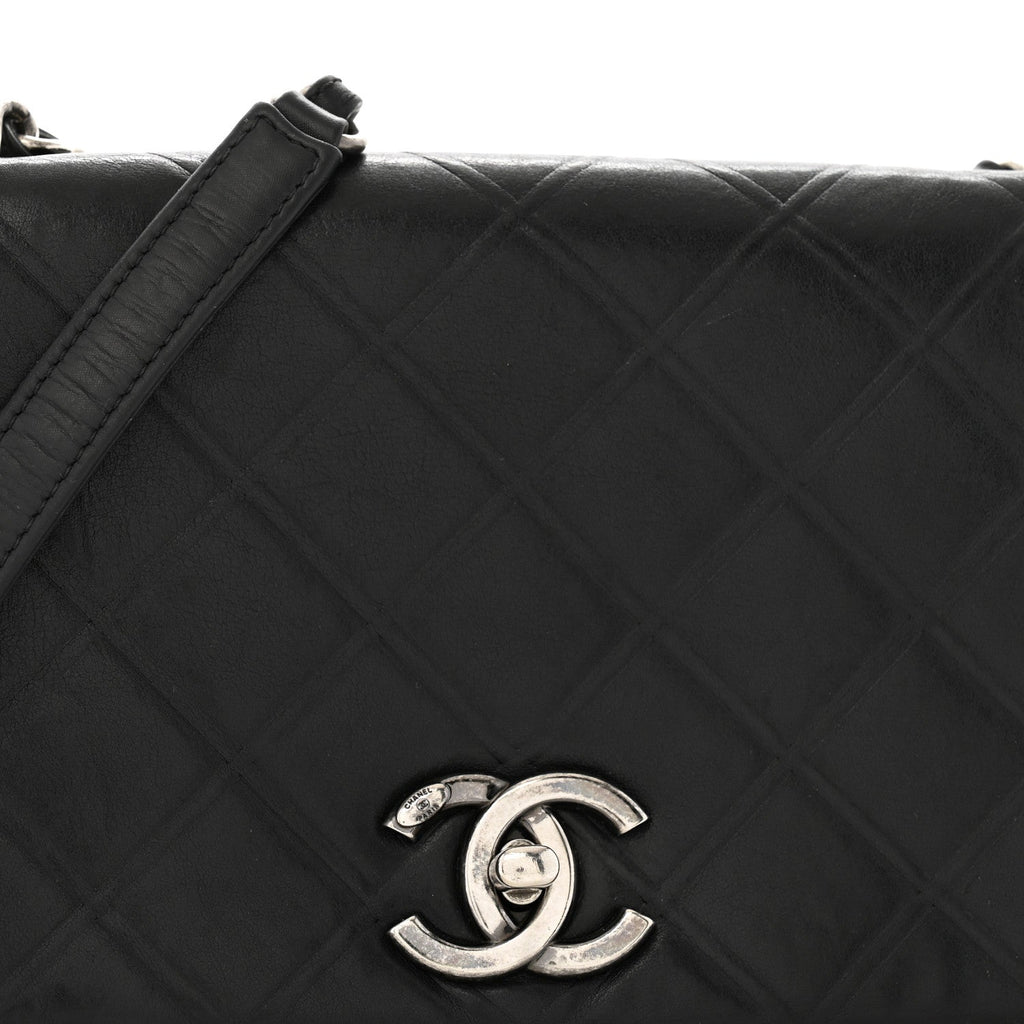 Calfskin Diamond Embossed Small New Chic Flap Black
