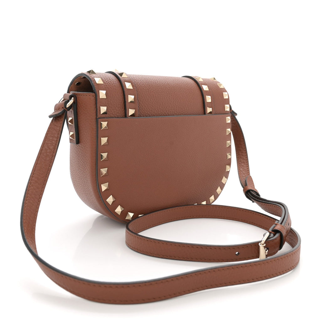 Grained Calfskin Rockstud Flap Messenger Saddle Brown