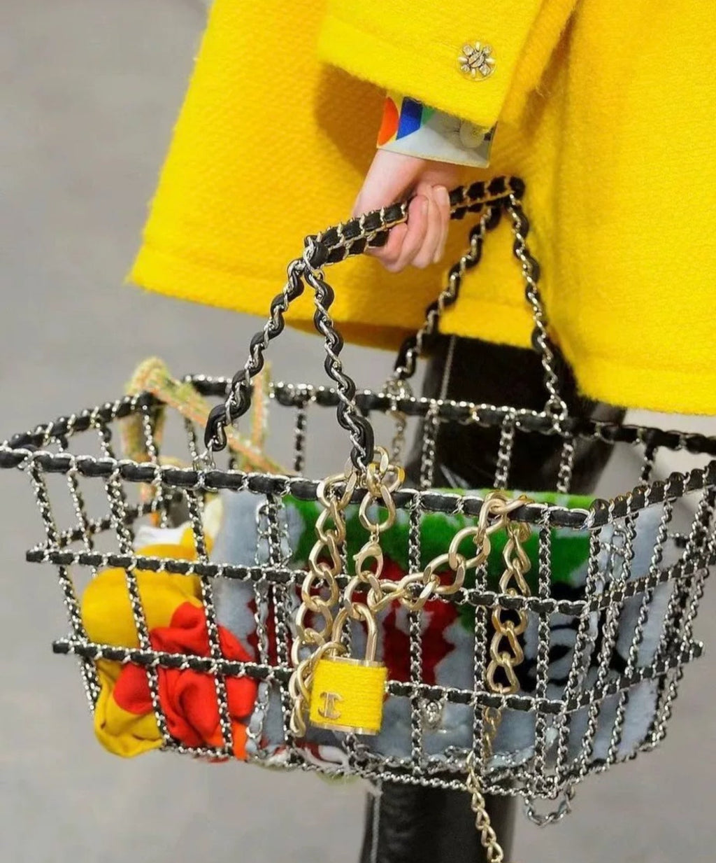 Rare Chanel Medium Shopping Basket Bag – Fall/Winter 2014 Runway Collection