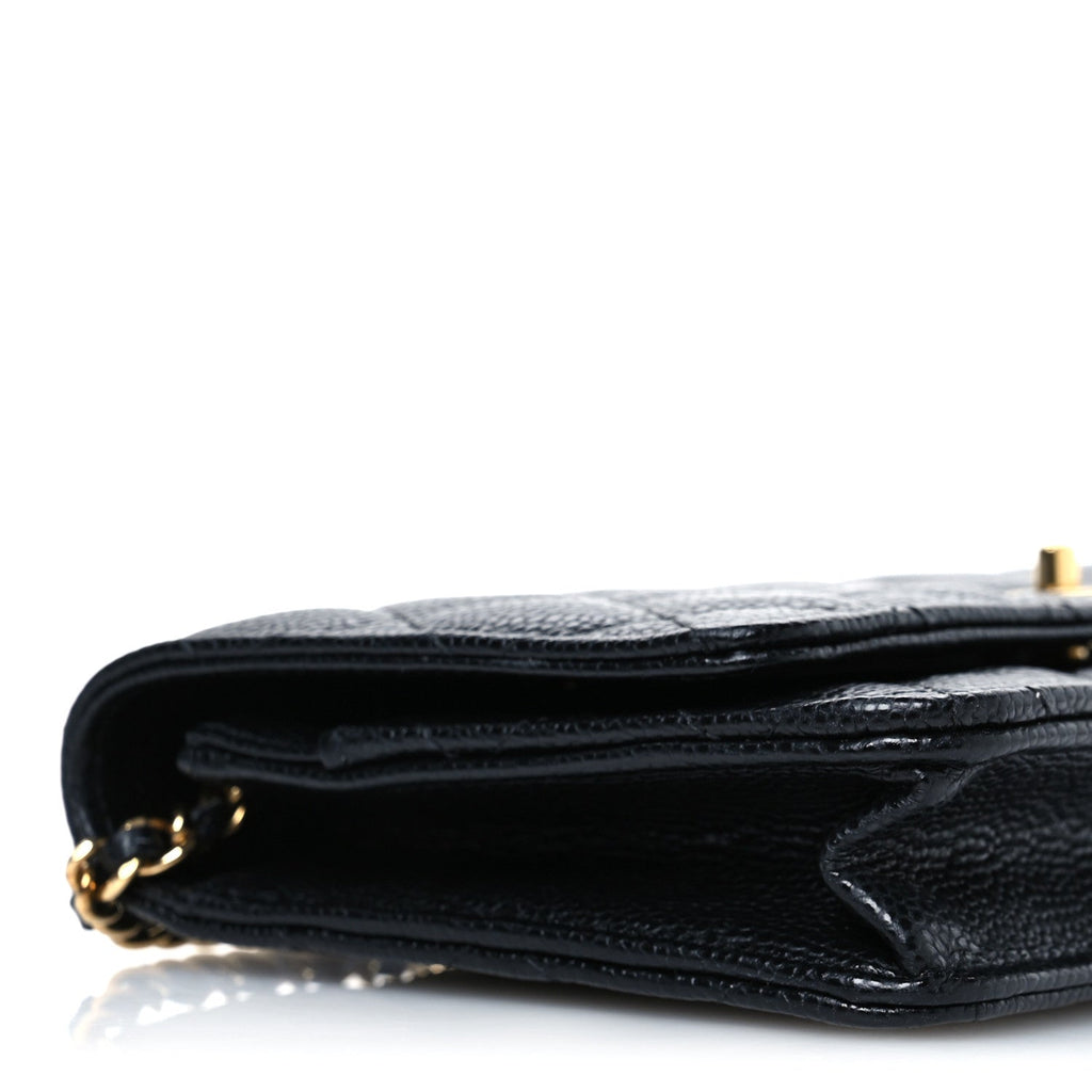 Caviar Quilted CC Turnlock Wallet On Chain WOC Black