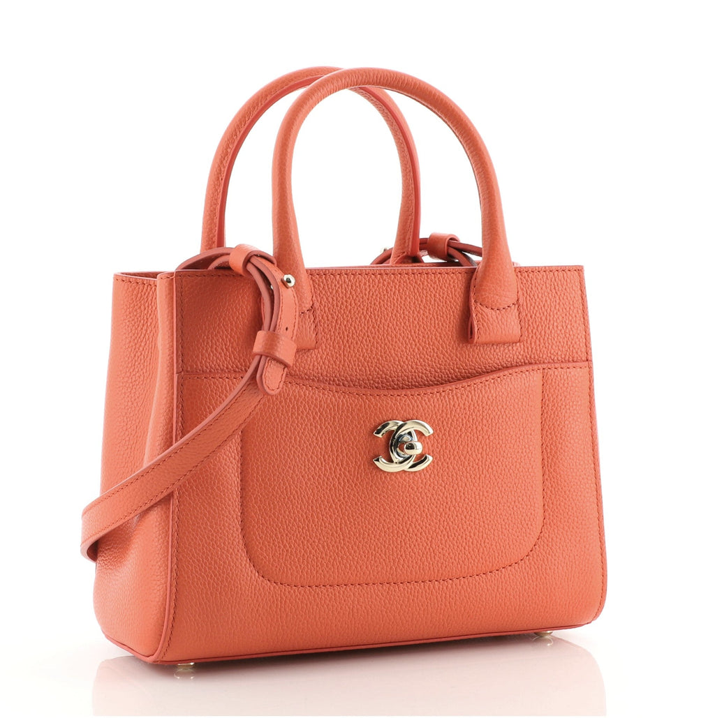 Neo Executive Tote Grained Calfskin Mini