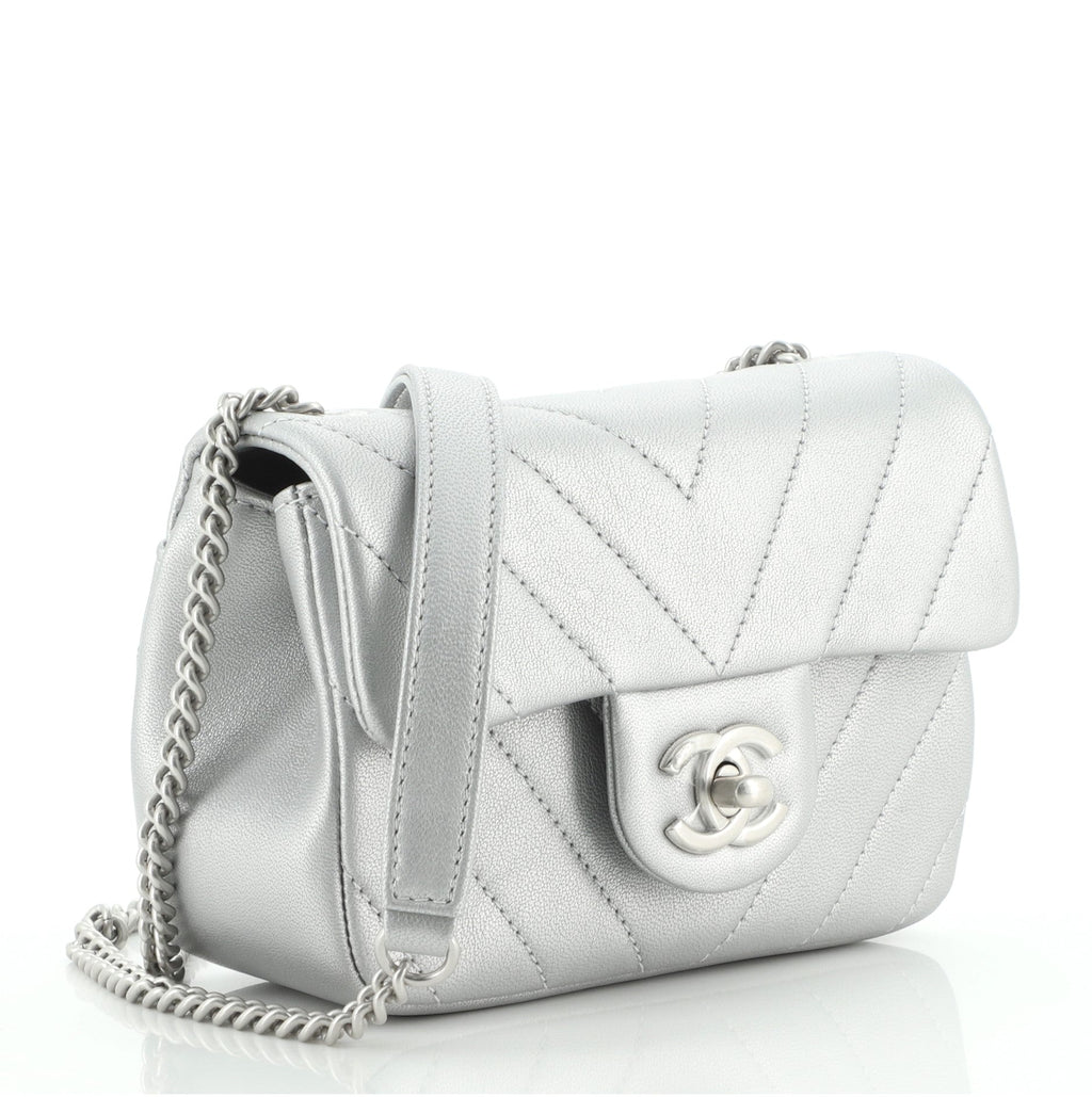 CC Chain Flap Bag Chevron Lambskin Mini