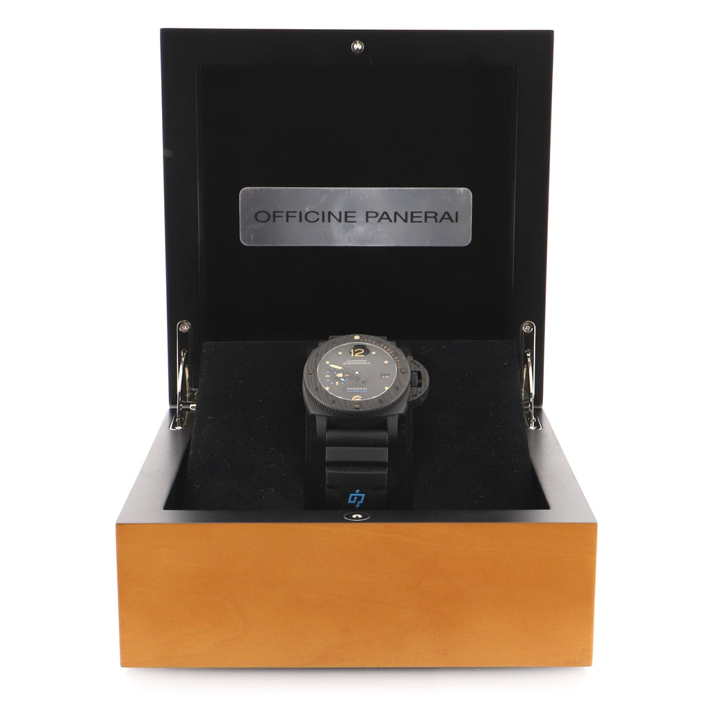 Luminor Submersible Carbotech 3 Days Automatic Watch Carbon and Titanium with Rubber 47