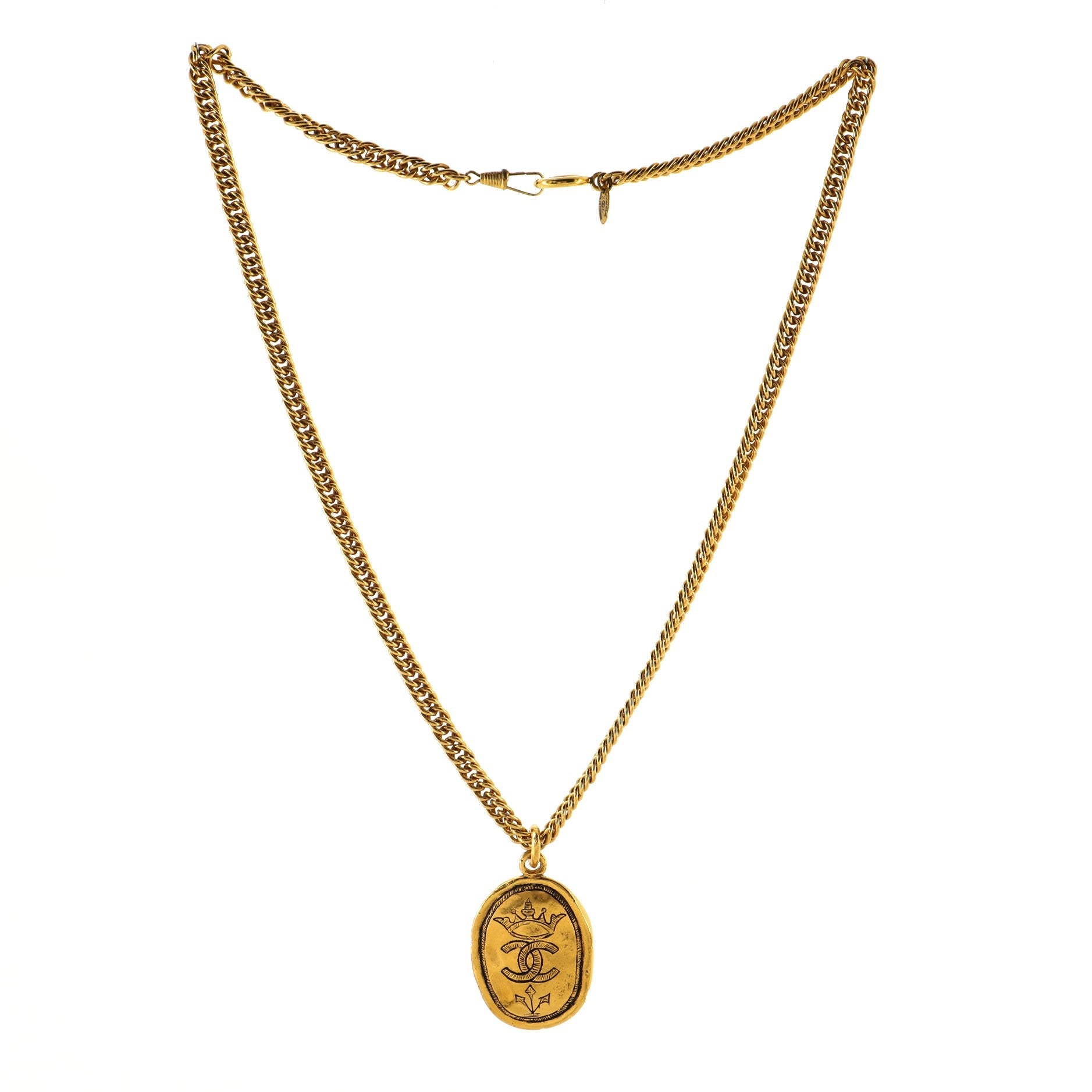 Vintage CC Crest Oval Pendant Necklace Metal