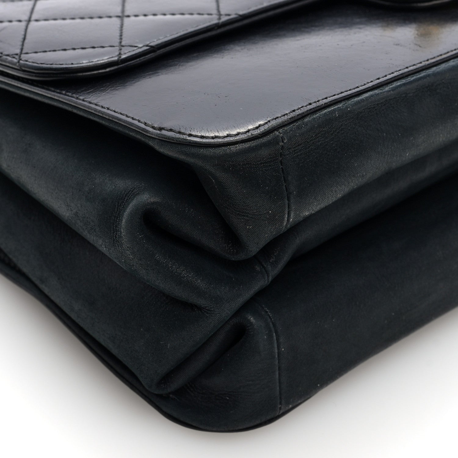 Iridescent Calfskin Quilted Straight Lined Flap Black