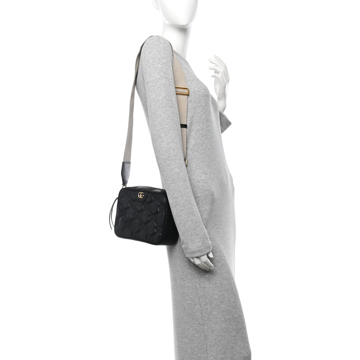Calfskin GG Matelasse Shoulder Bag Black Natural