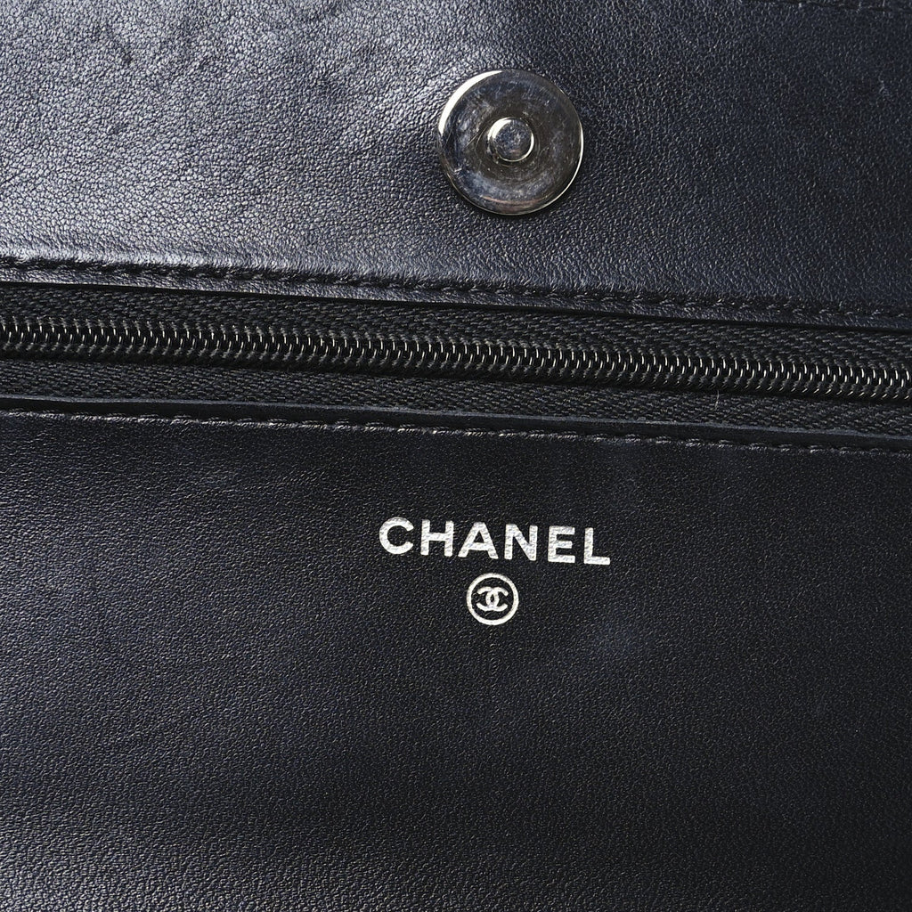 Lambskin Quilted Wallet On Chain WOC Black