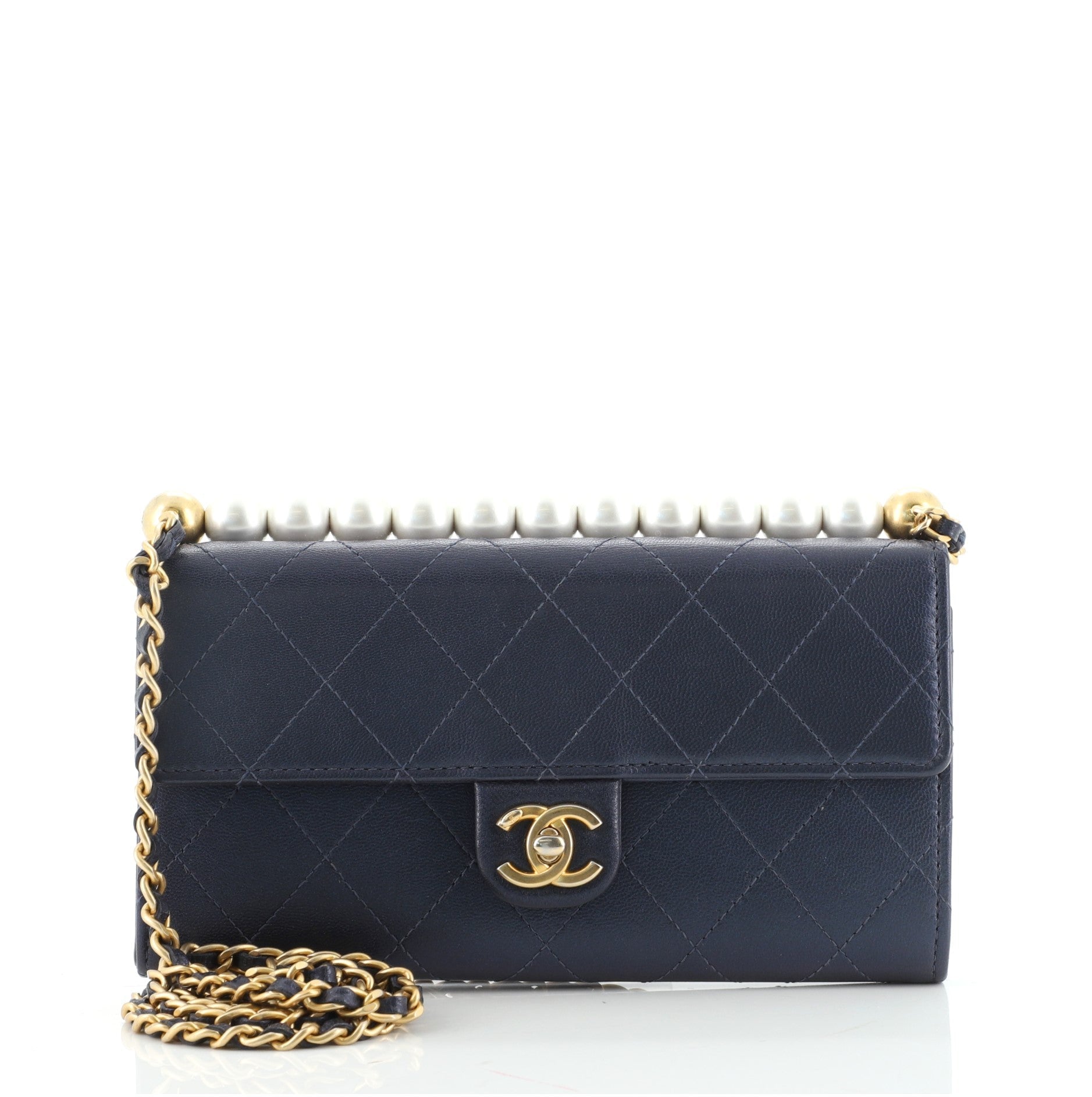 Chic Pearls Clutch with Chain Quilted Goatskin
