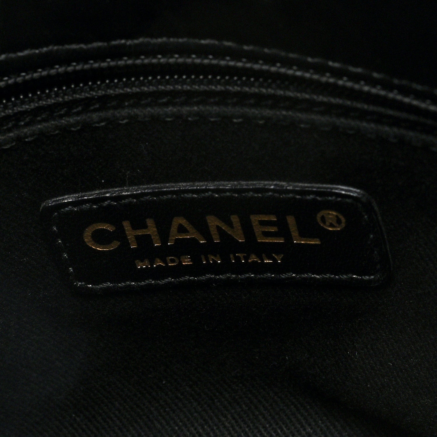 Lambskin Jersey Scales Flap Black