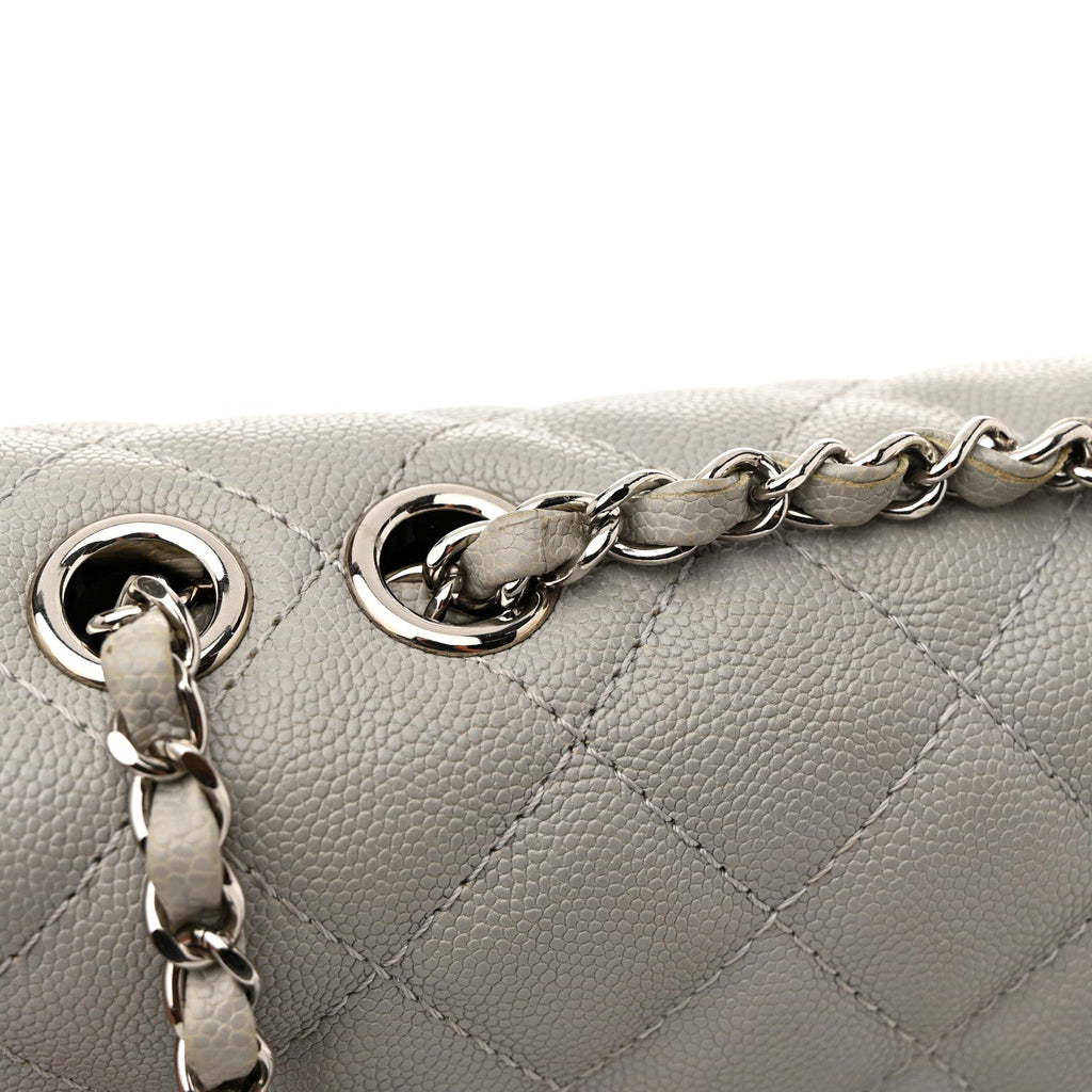 Caviar Quilted Medium Urban Companion Flap Grey