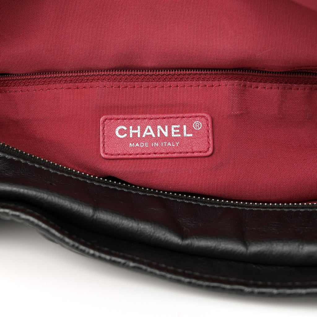 Aged Calfskin Quilted Maxi Gabrielle Hobo Black
