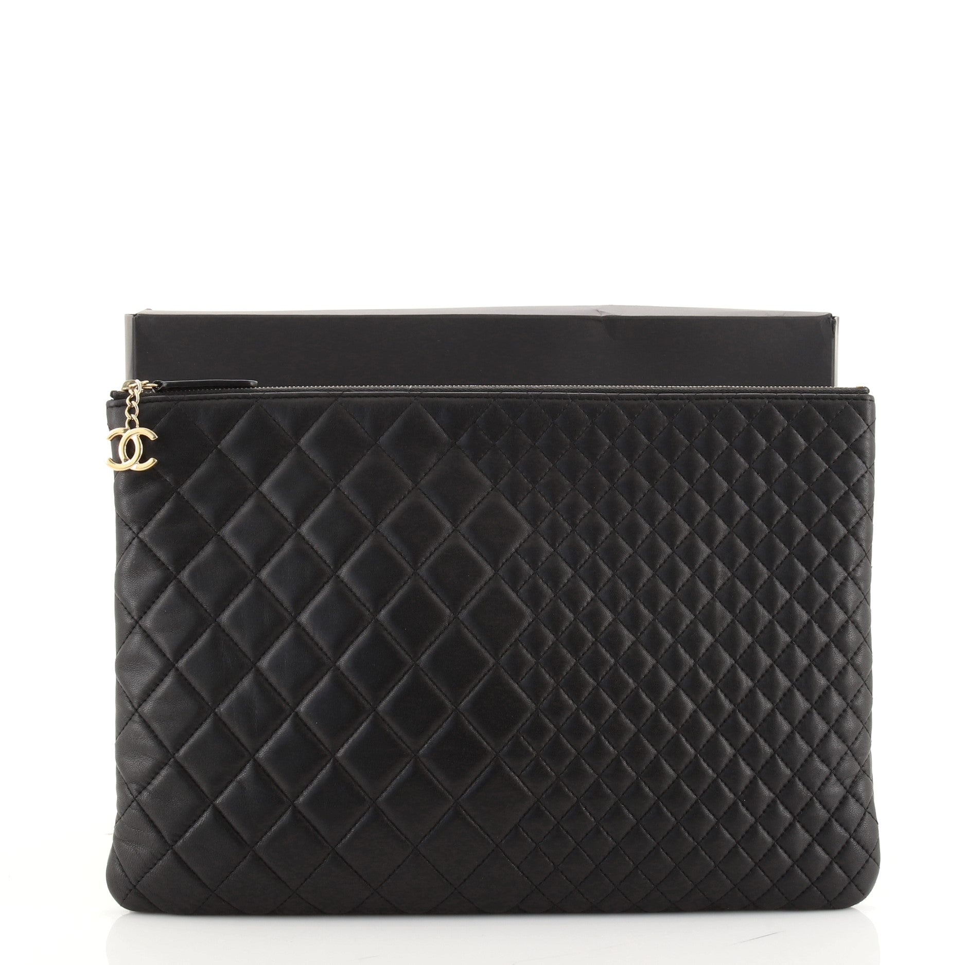 O Case Clutch Quilted Lambskin Large