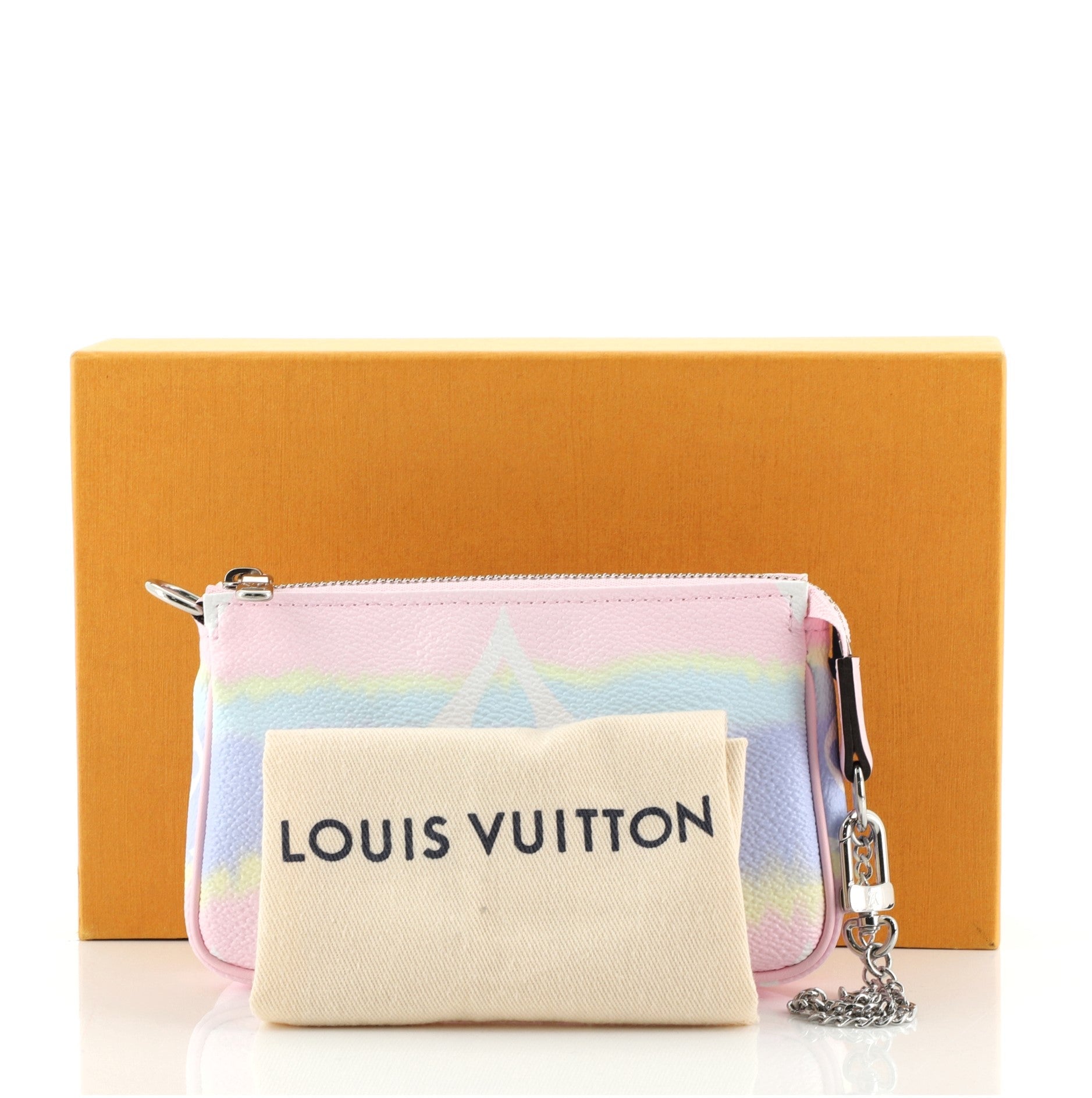 Pochette Accessoires Limited Edition Escale Monogram Giant Mini
