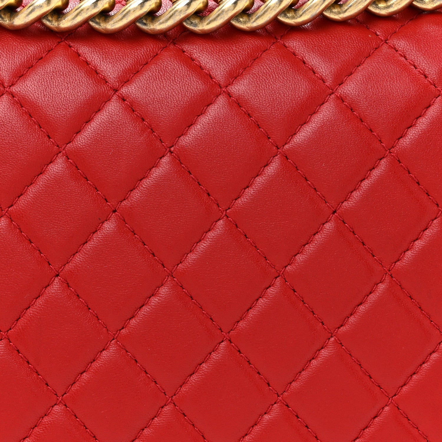 Lambskin Quilted New Medium Boy Flap Red