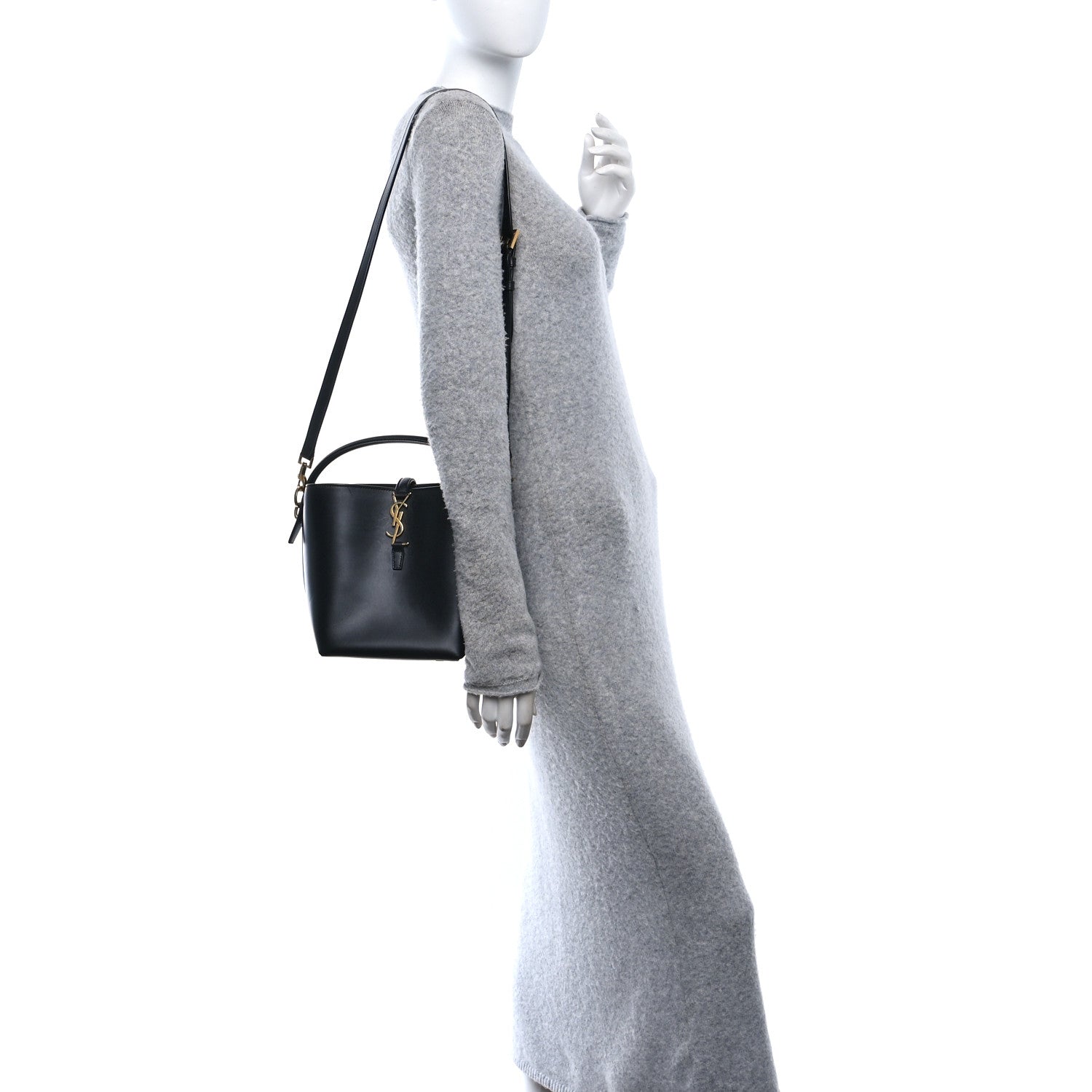 Shiny Calfskin Le 37 Mini Bucket Bag Black