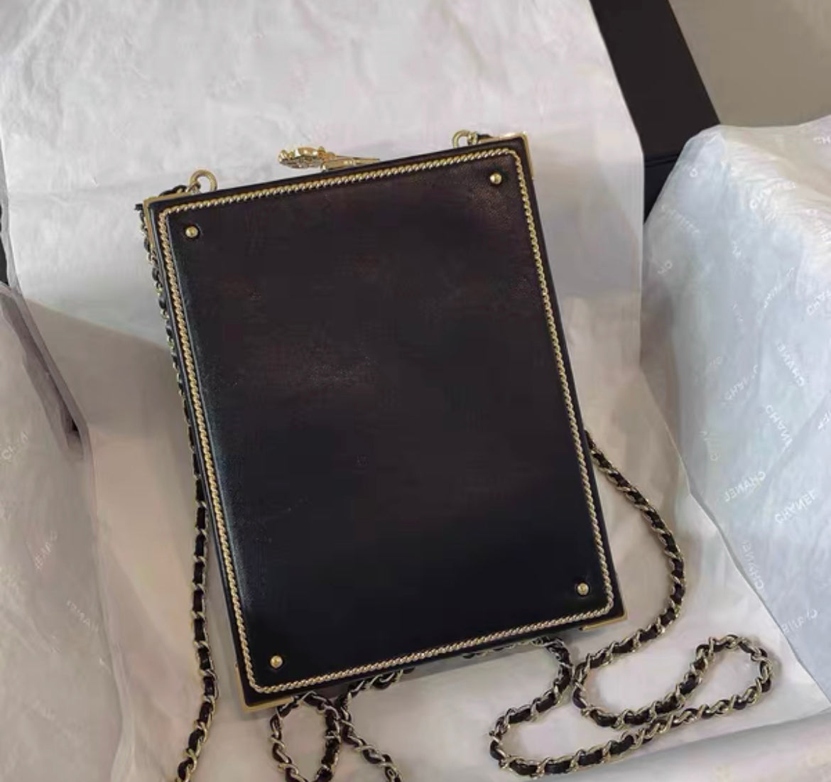 CHANEL Room  Minaudiere Evening crossbody