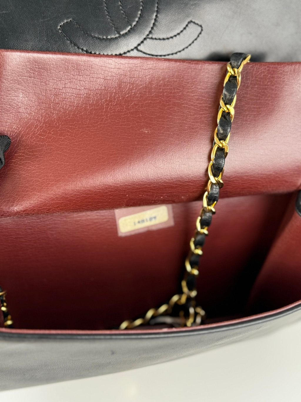 Chanel Vintage Matelassé Lambskin Shoulder Bag in Black with 24 k Gold Hardware