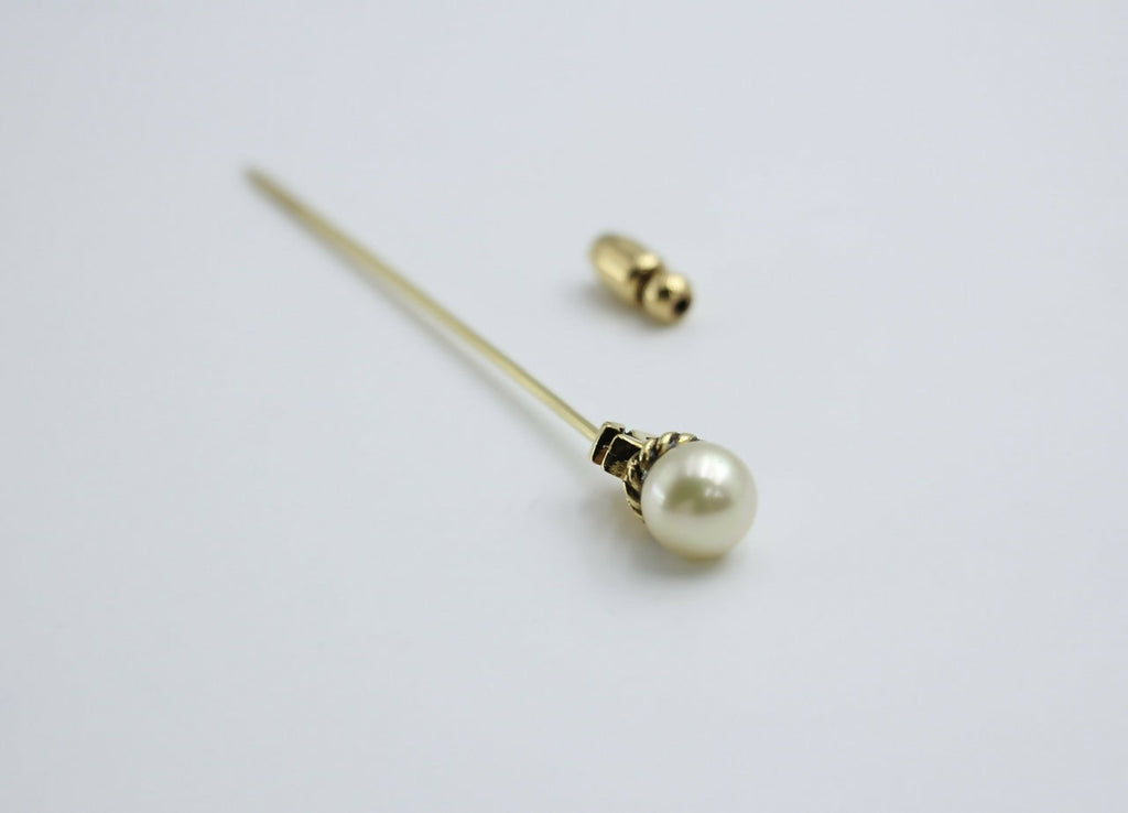 Chanel Vintage 1954-71 Gold-plated Imitation Pearl Twist CC Bar Brooch