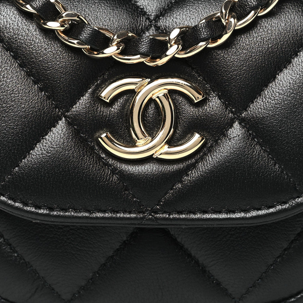 Lambskin Quilted Pearl Top Handle Clutch With Chain Black