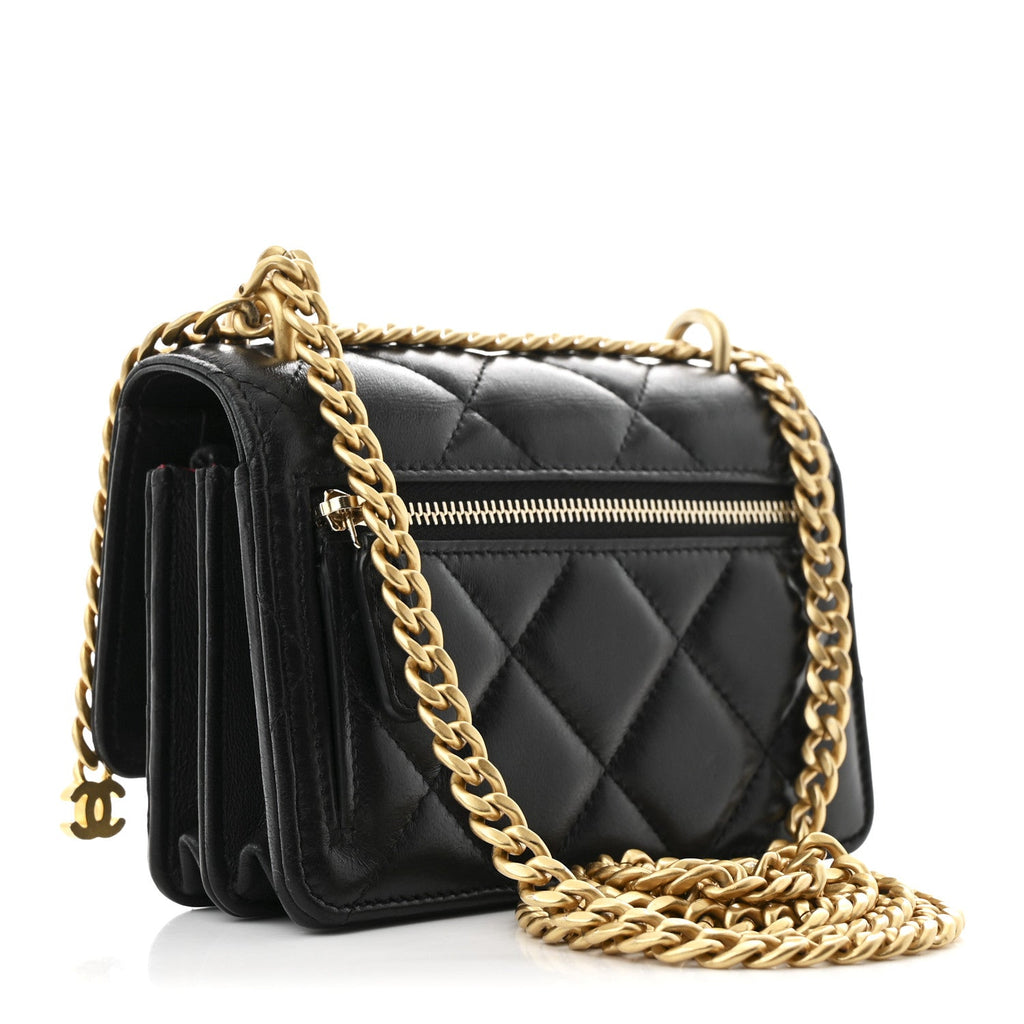 Lambskin Enamel Quilted Pending CC Clutch With Chain Black