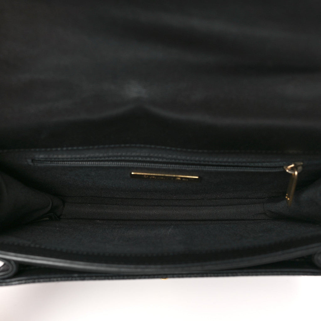 Calfskin Caviar Quilted Chain Handle Flap Black
