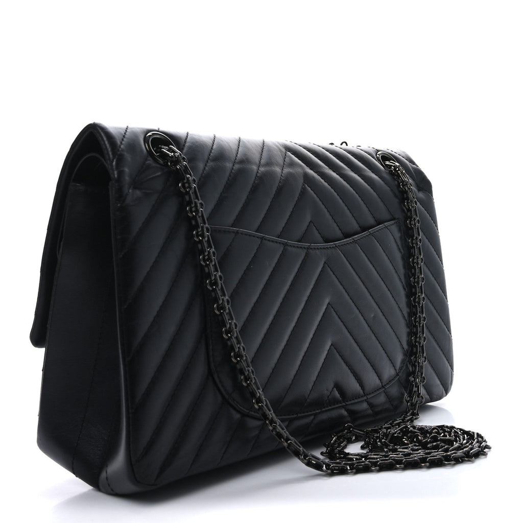 Aged Calfskin Chevron Quilted 2.55 Reissue 226 So Black